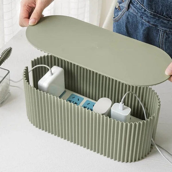 Organizador de Cabos - Proteção de Tomadas e Fios Organizador de Cabos - Proteção de Tomadas e Fios - Coleção Orgaização Viva Lumi Verde 